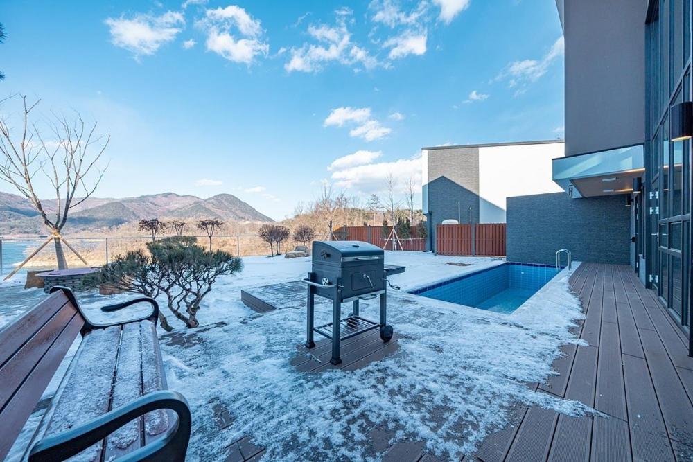 Jecheon The Shine Cheongpung Hotel Ruang foto