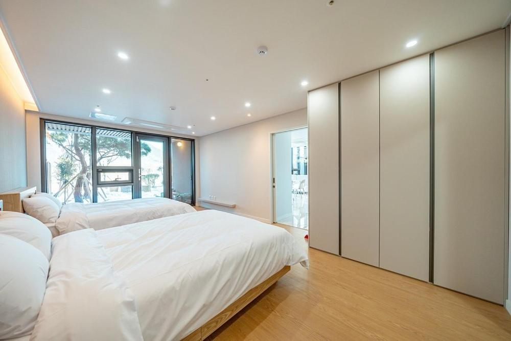 Jecheon The Shine Cheongpung Hotel Ruang foto