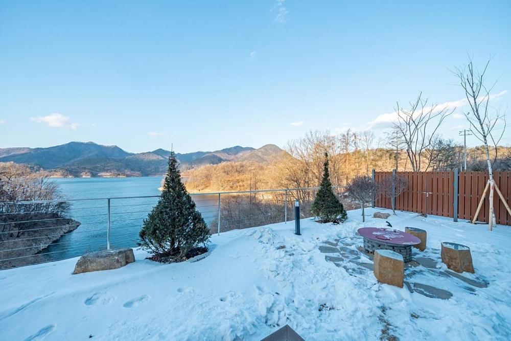 Jecheon The Shine Cheongpung Hotel Ruang foto
